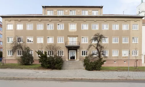 D090 Vysokoškolské koleje náměstí Míru